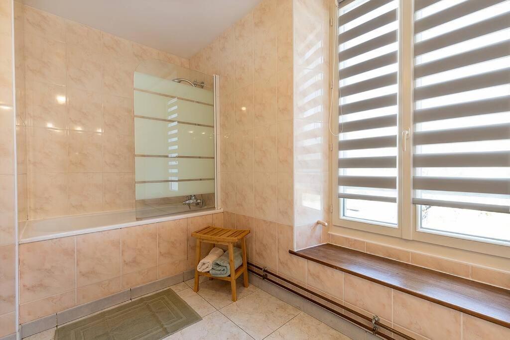 Gite Astara Ury Exterior foto
