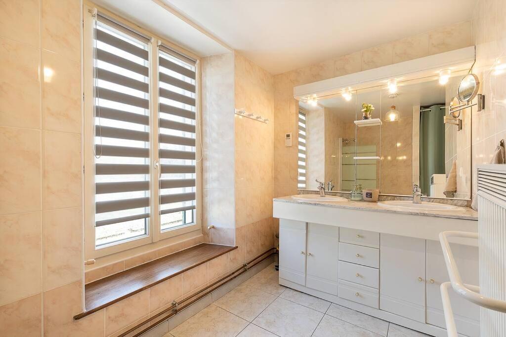 Gite Astara Ury Exterior foto
